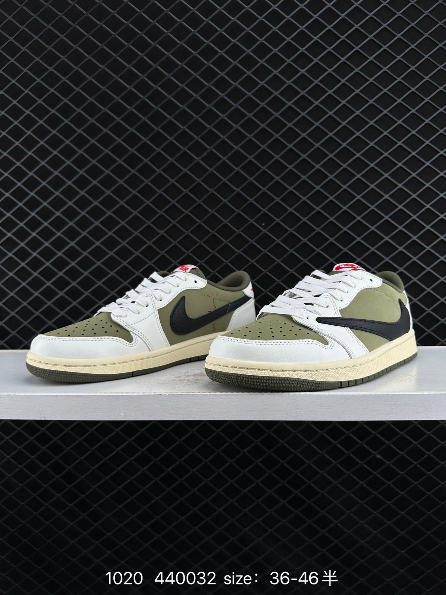 Travis Scott x Air Jordan 1 ” Reverse Mocha “